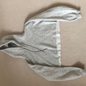 (PRETTYLITTLETHING) Grey, cropped, very soft sweatshirt
